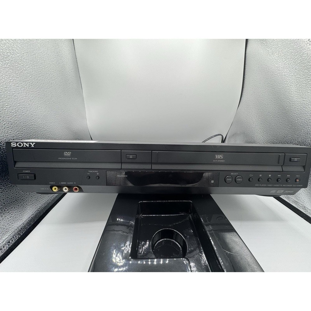 SONY SLV-D380P DVD Player & VHS Recorder/Player. Remote & Cable. VERY GOOD.